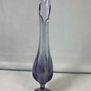 Viking Lilac Teaberry 6-Petal Swung Vase