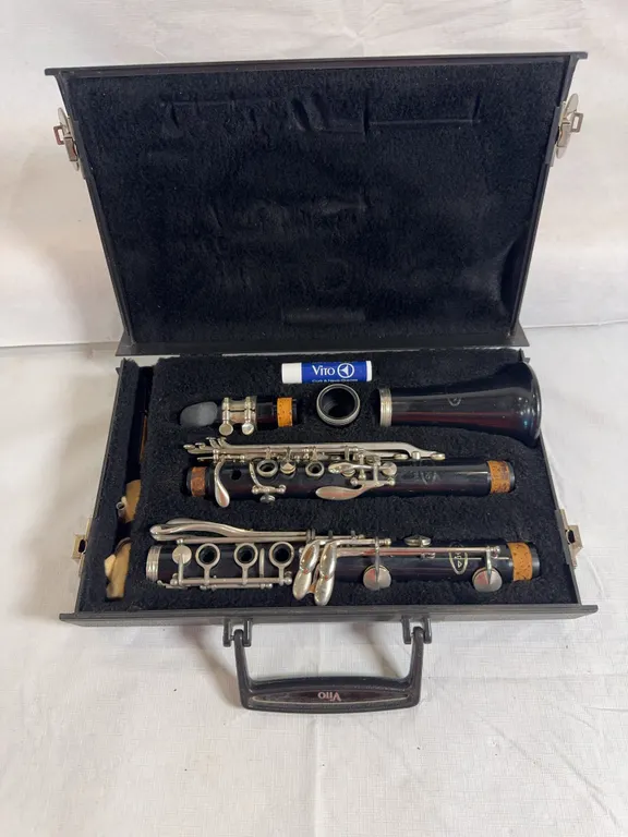 Student Clarinet in Case