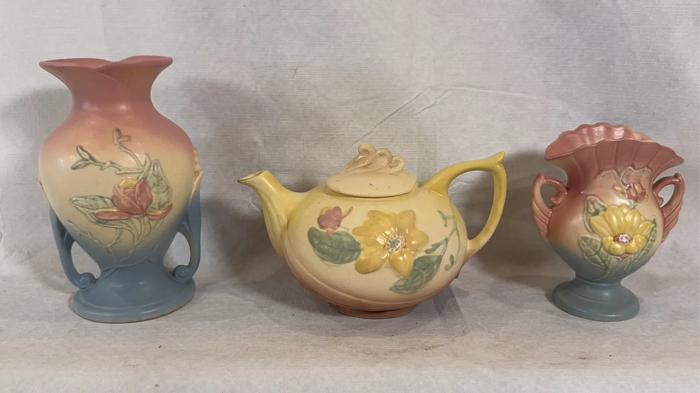 Hull Teapot and Vases