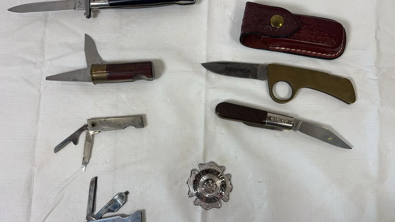 Barlow, Winchester Knives & More