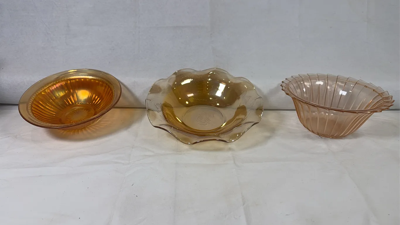 VTG Glass Bowls