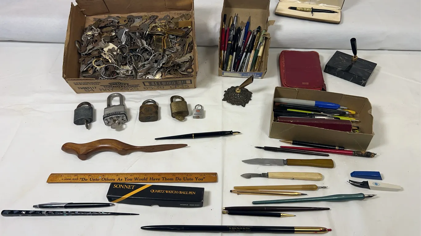 VTG Pens & More