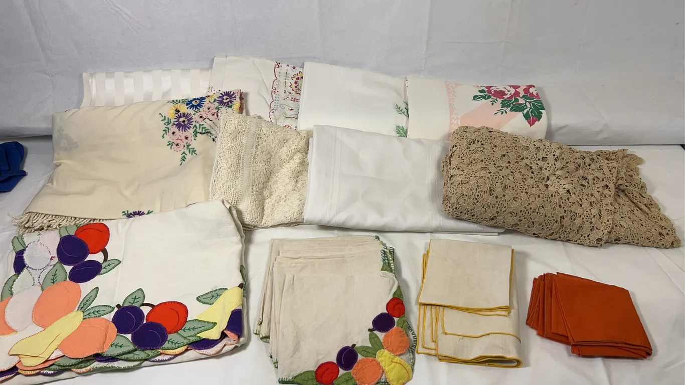 VTG Tablecloths and More