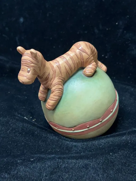 Disney Classic Pooh Tigger Figurine by Charpente