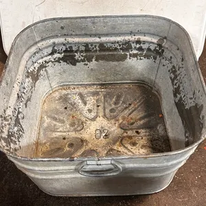 Vintage Galvanized Steel Wash Tub/Planter