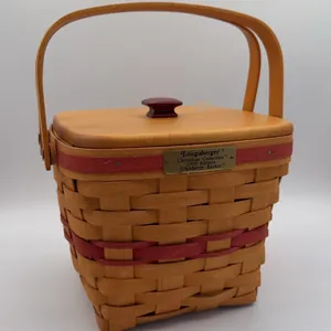 Longaberger 1995 Christmas Collection Cranberry Basket w/ Lid