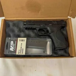Smith & Wesson M&P40 40Cal  Pistol