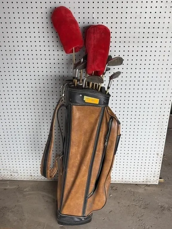 Faux Leather Golf Bag with Tour Select Clubs