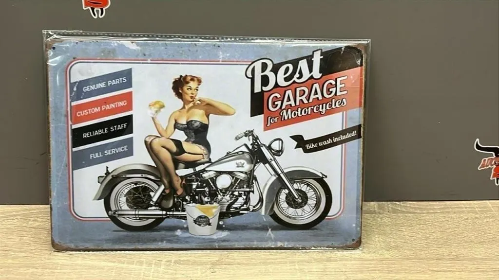 Decorative Metal Sign 8" x 12". Best Garage for