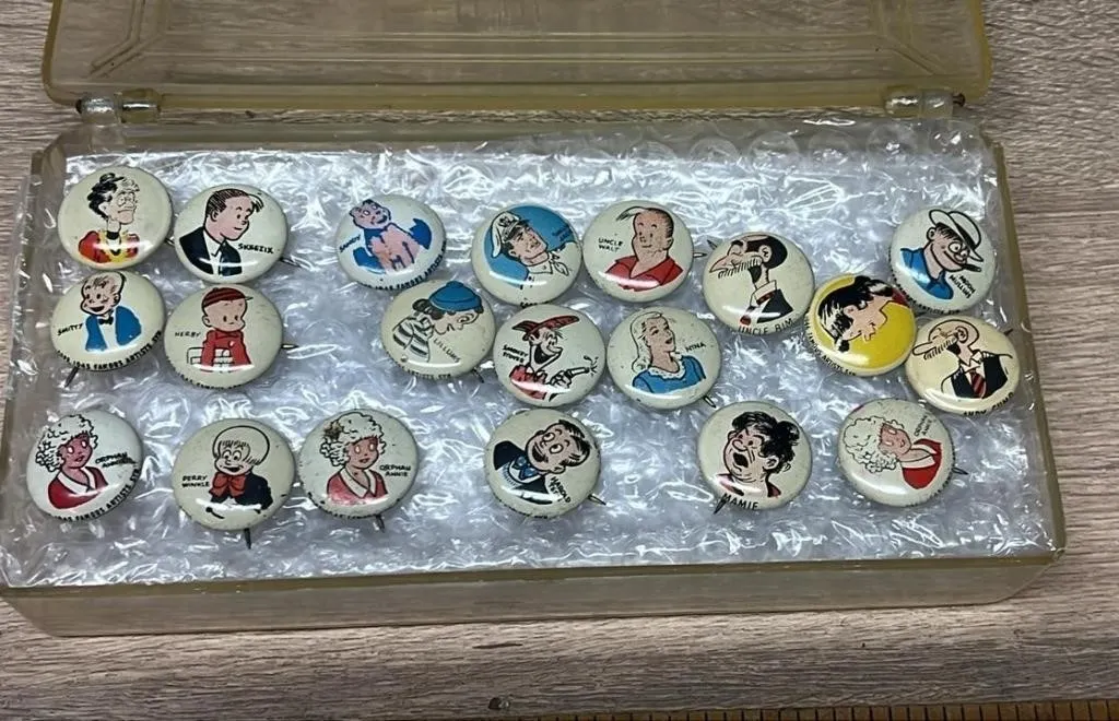 Quantity of Vintage Kellogg's PEP Shirt Pins #DC.
