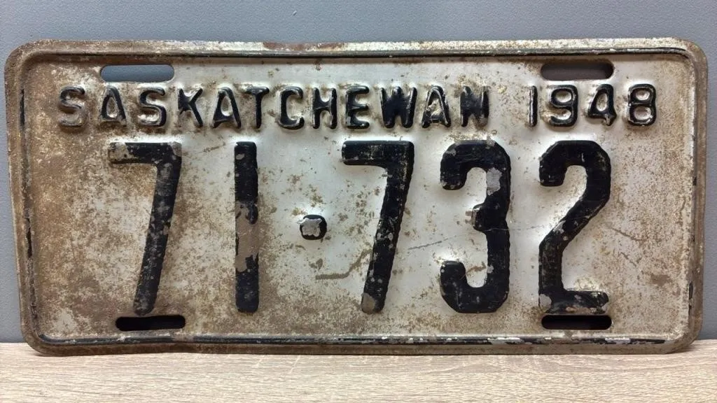 1948 Sask. License Plate.