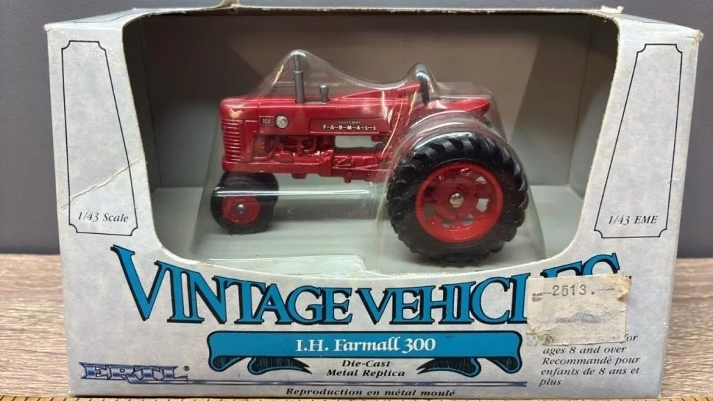 1:43 ERTL IH Farmall 300 Tractor.