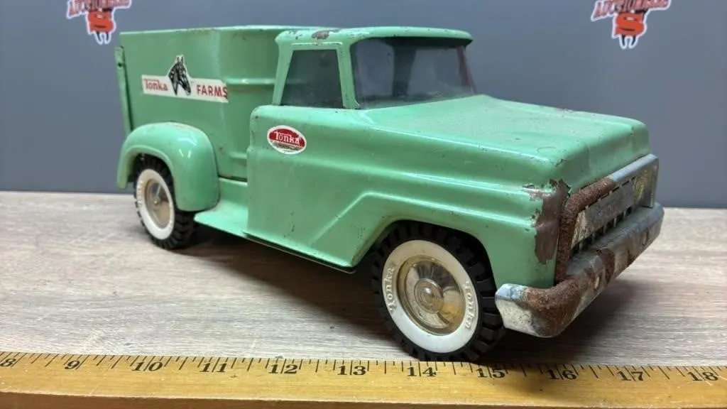 Tonka Horse Hauler Truck. Mint Green.