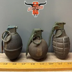3 Dummy Grenades.