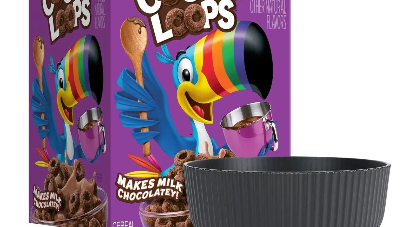 Kelloggs Cocoa Loops Cereal 31 oz with Bowl
