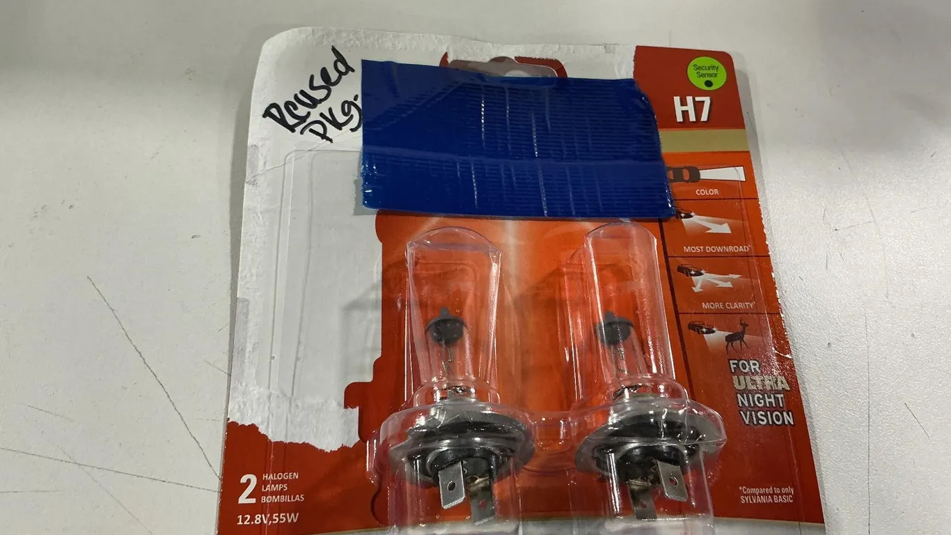 SYLVANIA H7 XtraVision Halogen Bulbs 4PK