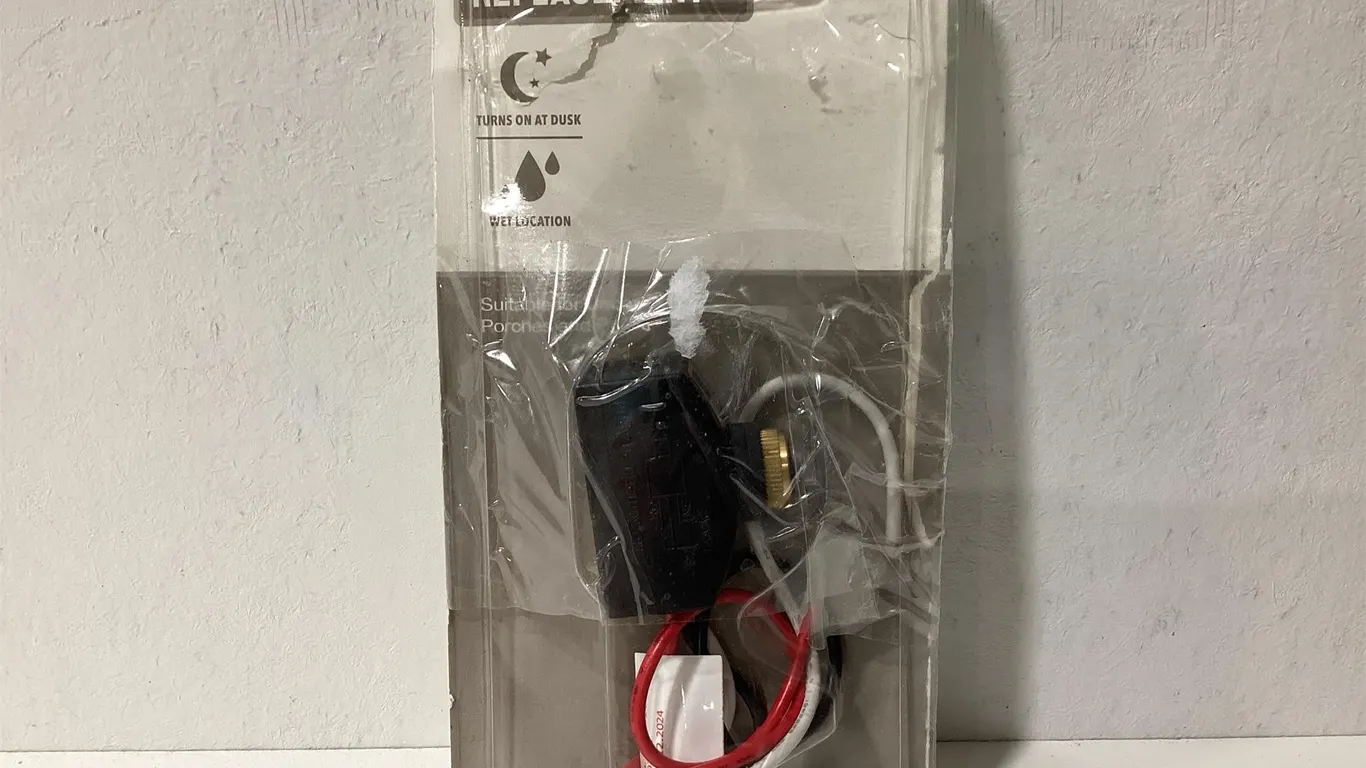 Hampton Bay Outdoor Lamp Photocell Black