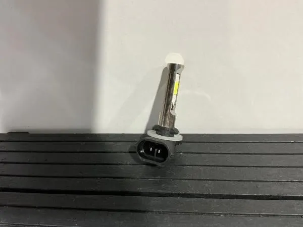 H4 White LED Bulb