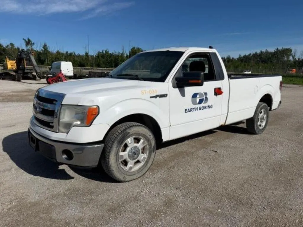 2014 Ford F-150 XLT 2WD Pickup Truck 1FTMF1CM4EKG3