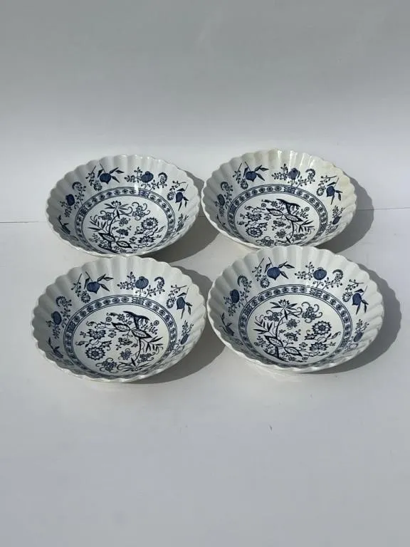 4 Vintage Bowls