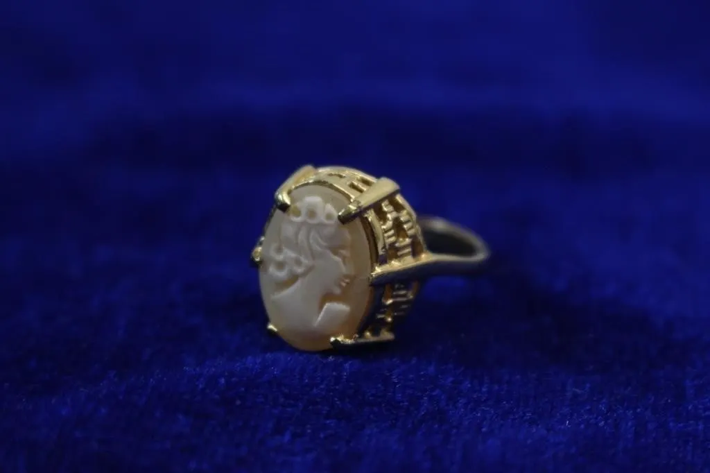 Gold Karat Clad Genuine Cameo Ring, Size 6