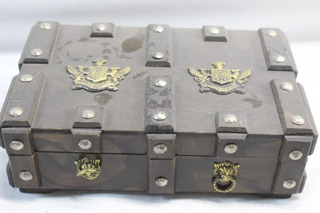 Ornate Wooden Jewelry/Trinket Chest