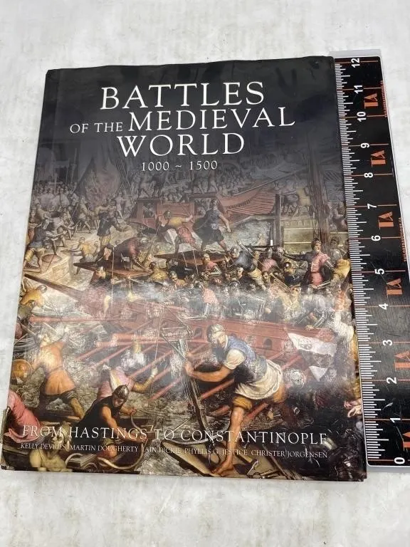 Battles of the Medieval World 1000-1500 Hardcover