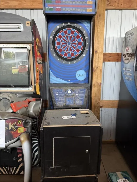 Electronic Dart Board & pedestals