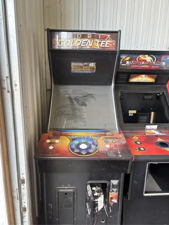 Golden Tee Arcade Machine