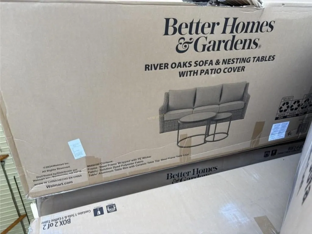 River Oaks Sofa & Nesting Tables w/Patio Cover
