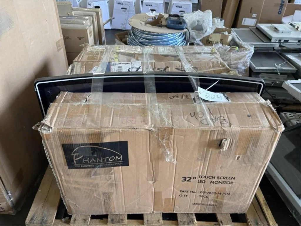 Pallet of Phantom 32" Monitors
