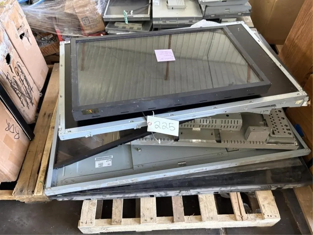 Pallet of misc monitors