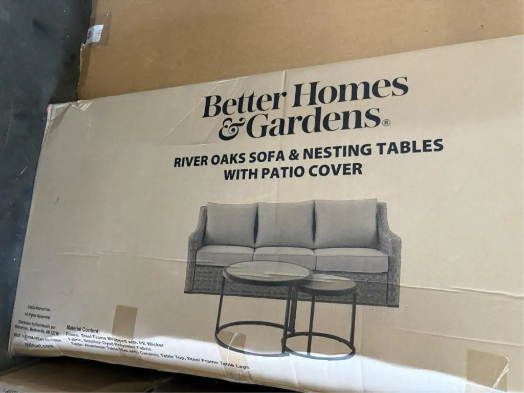 River Oaks Sofa & Nesting Tables w/Patio Cover
