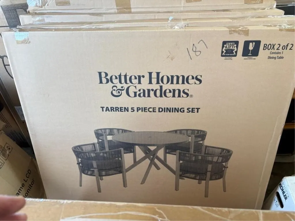 Better Homes & Gardens Table