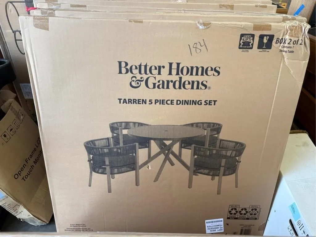 Better Homes & Gardens Table