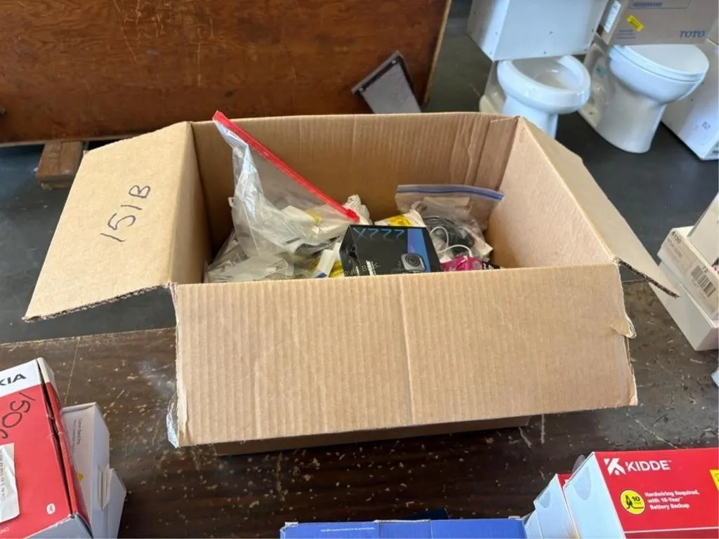 Large amount of earbuds, Rear Cam Bundle & other