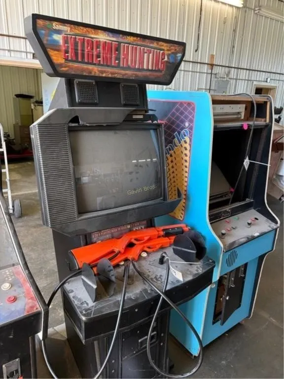 Sammy Extreme Hunting Arcade Machine