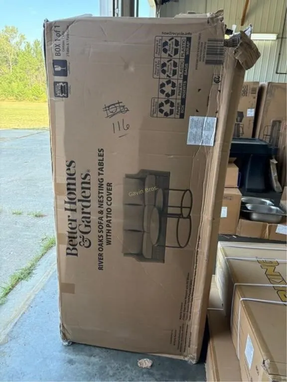 River Oaks Sofa & Nesting Tables w/Patio Cover