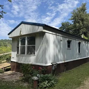 4.83 Acre Country Home -Town of Willow