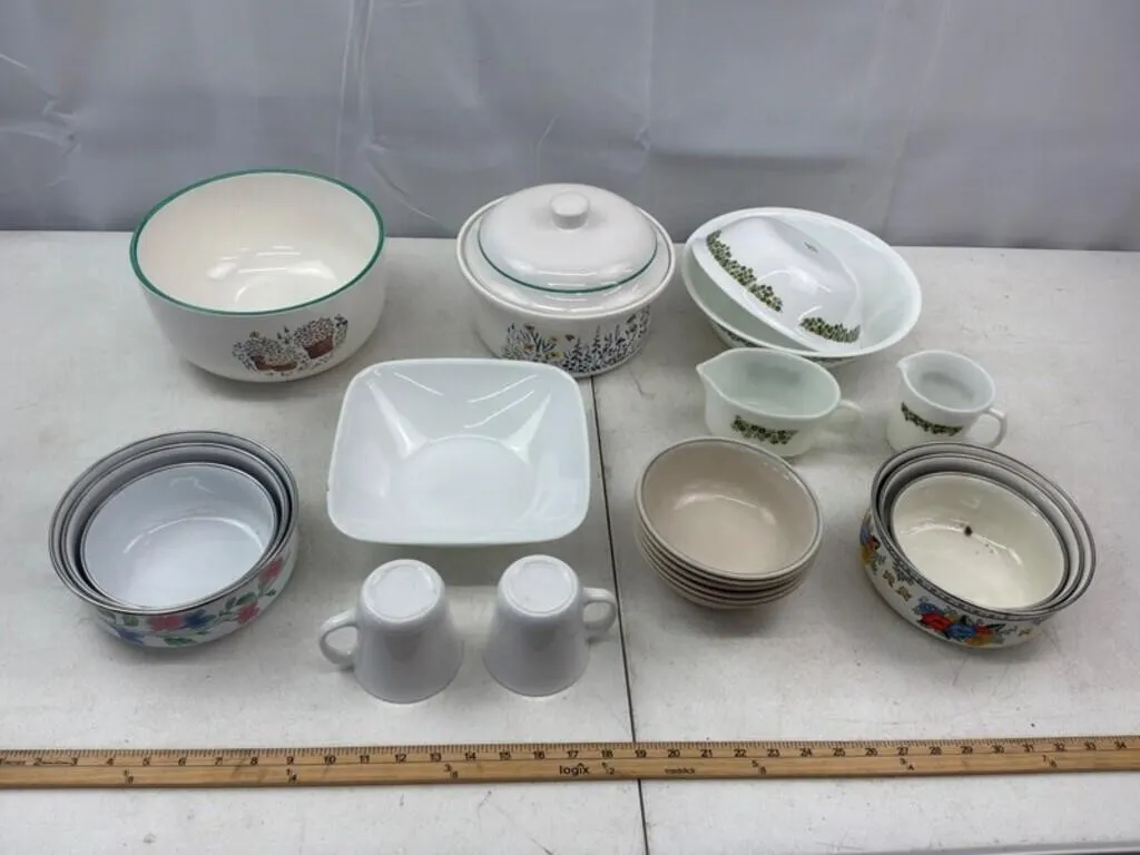 Mixed Ceramic Kitchenware Assortment (Lot of 19)