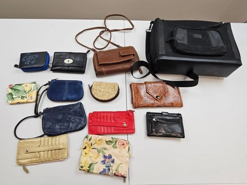 13pc Handbags, Wallets & Wristlets Assortment