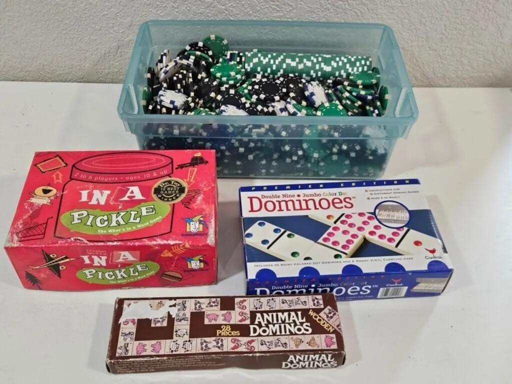 4pc Game Set - Poker Chips & 3 Games