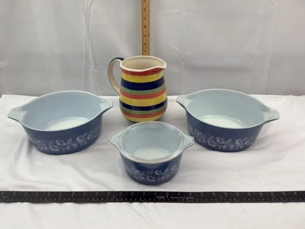 Vintage Pyrex & Swirl Kitchenware (Lot of 4)