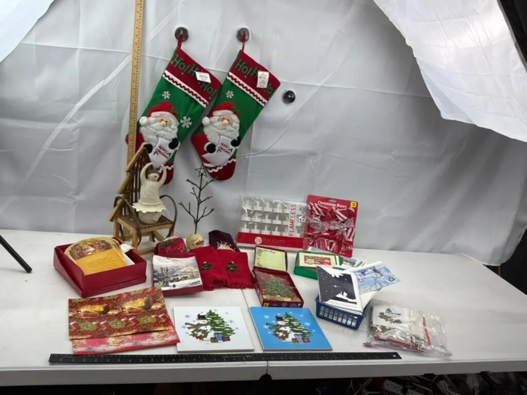 Mixed Christmas Decor & Greeting Cards