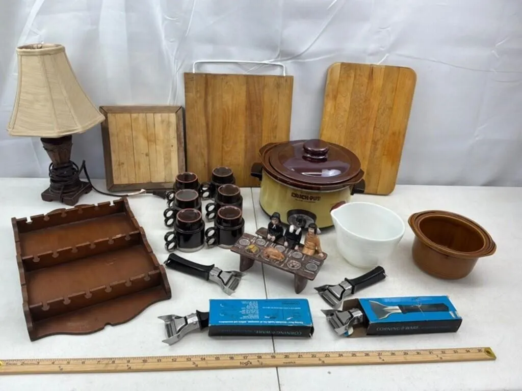 Vintage Homewares Assortment (19pc)