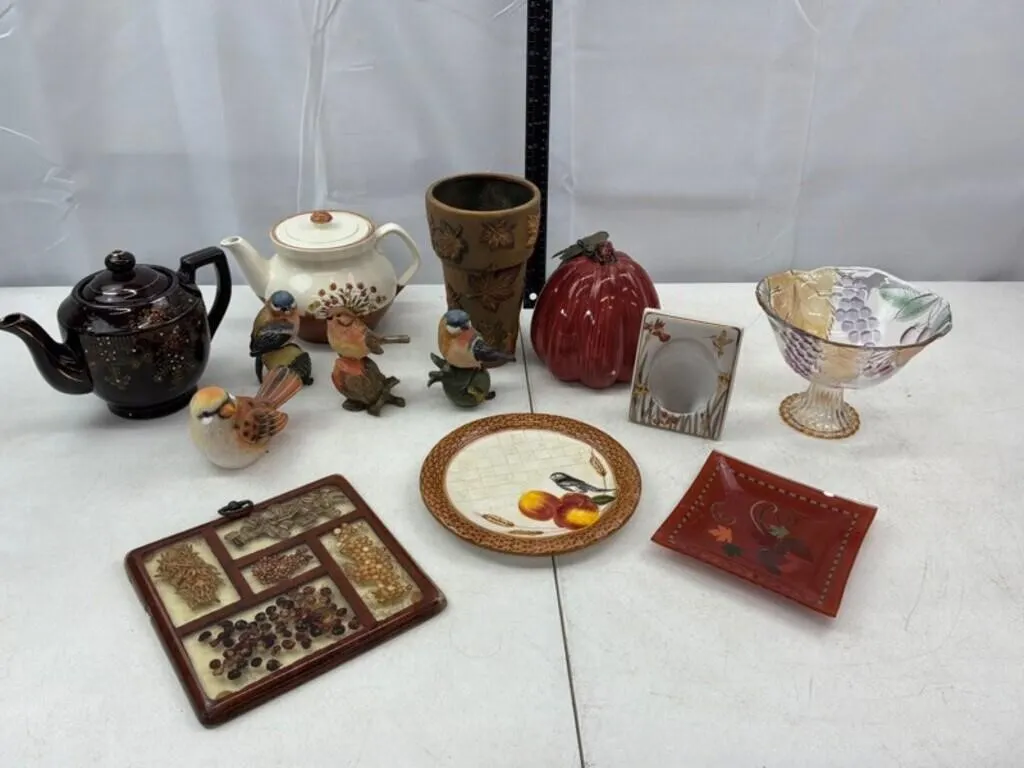 Nature Decor & Teaware (Lot of 13)