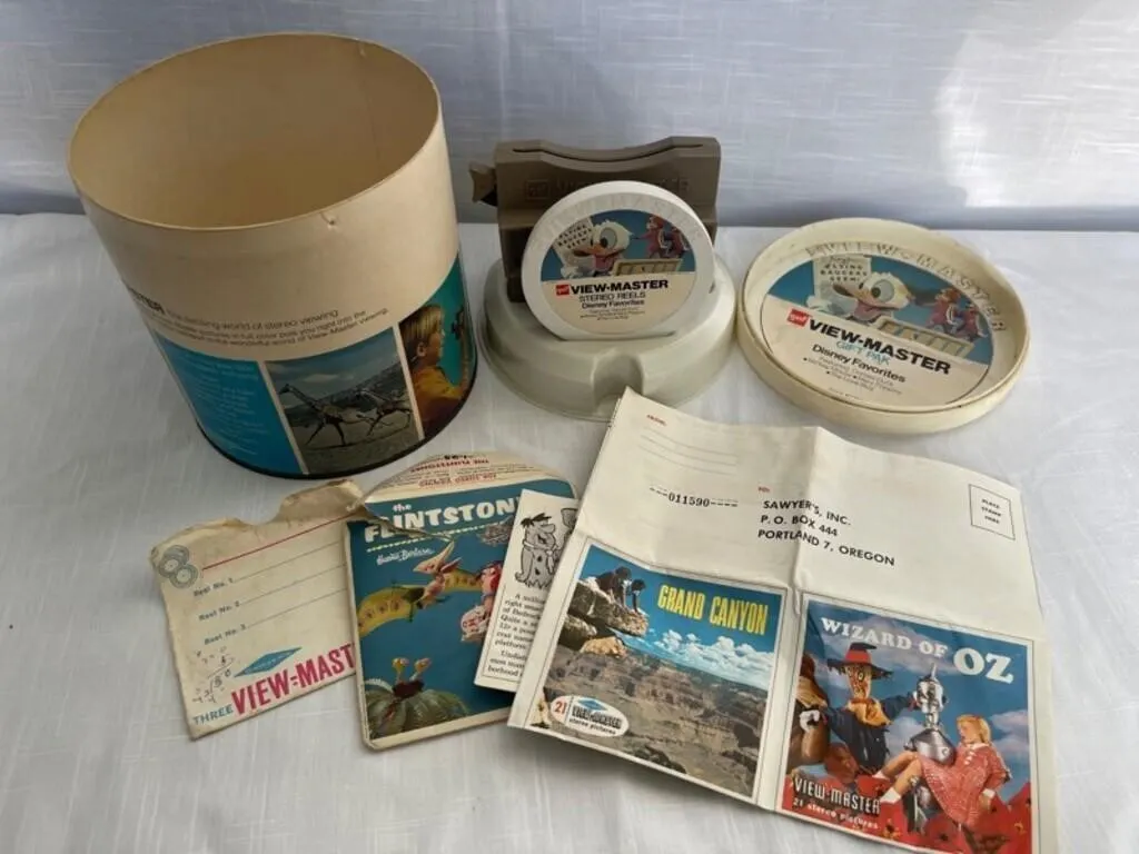 Vintage GAF View-Master Disney Reels & Viewer