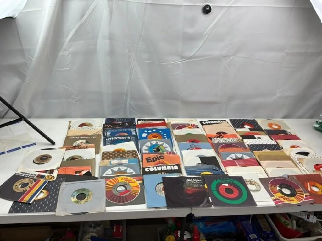 Vintage 45 RPM Records - Mixed Lot (Approx. 100pc)