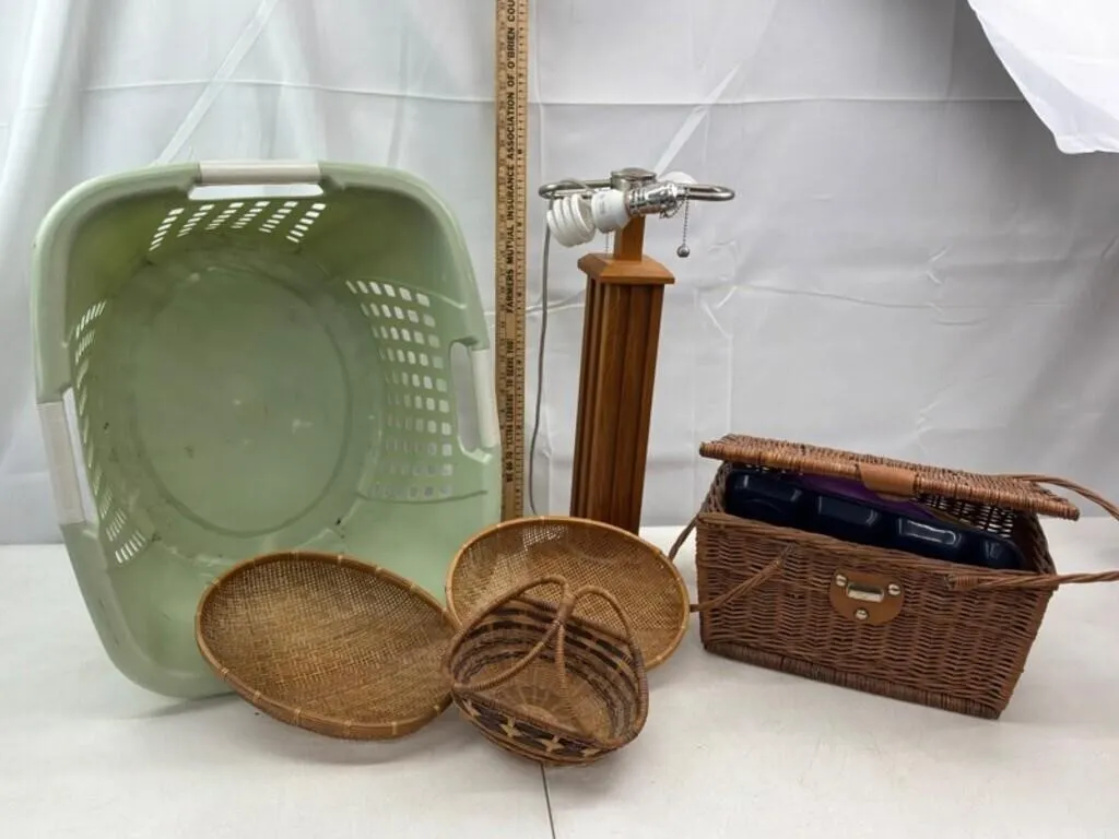 Mixed Baskets, Hamper & Floor Lamp (6pc)
