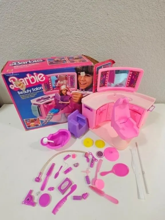 Vintage Barbie Beauty Salon Playset